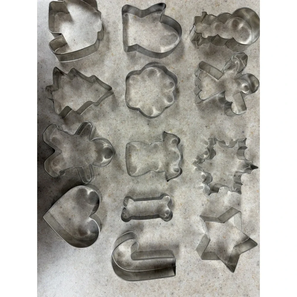 19 Metal Cookie Cutter Lot Christmas Holiday Heart Gingerbread Assorted
